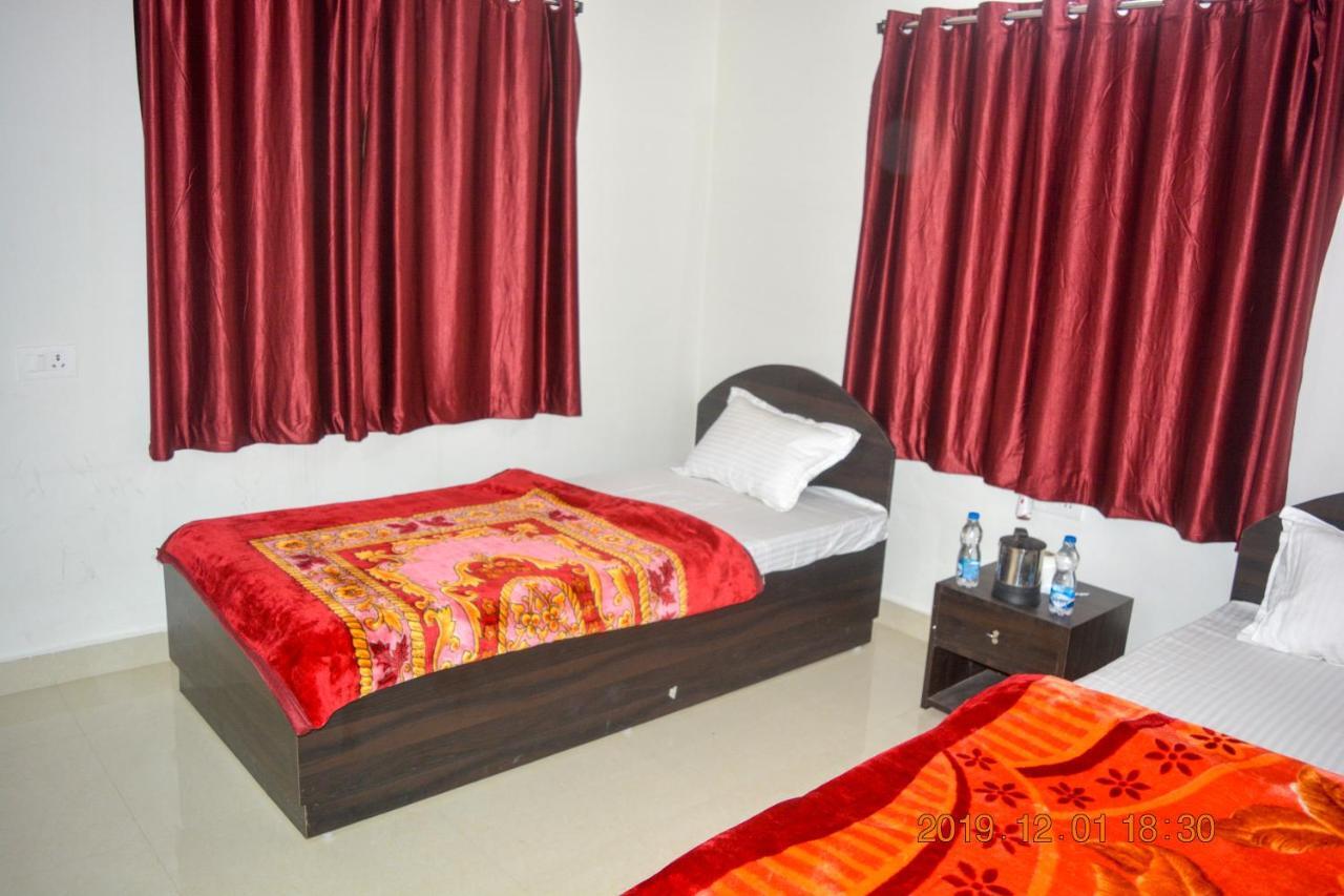 Gaurav Guest House Бодх Гая Екстериор снимка